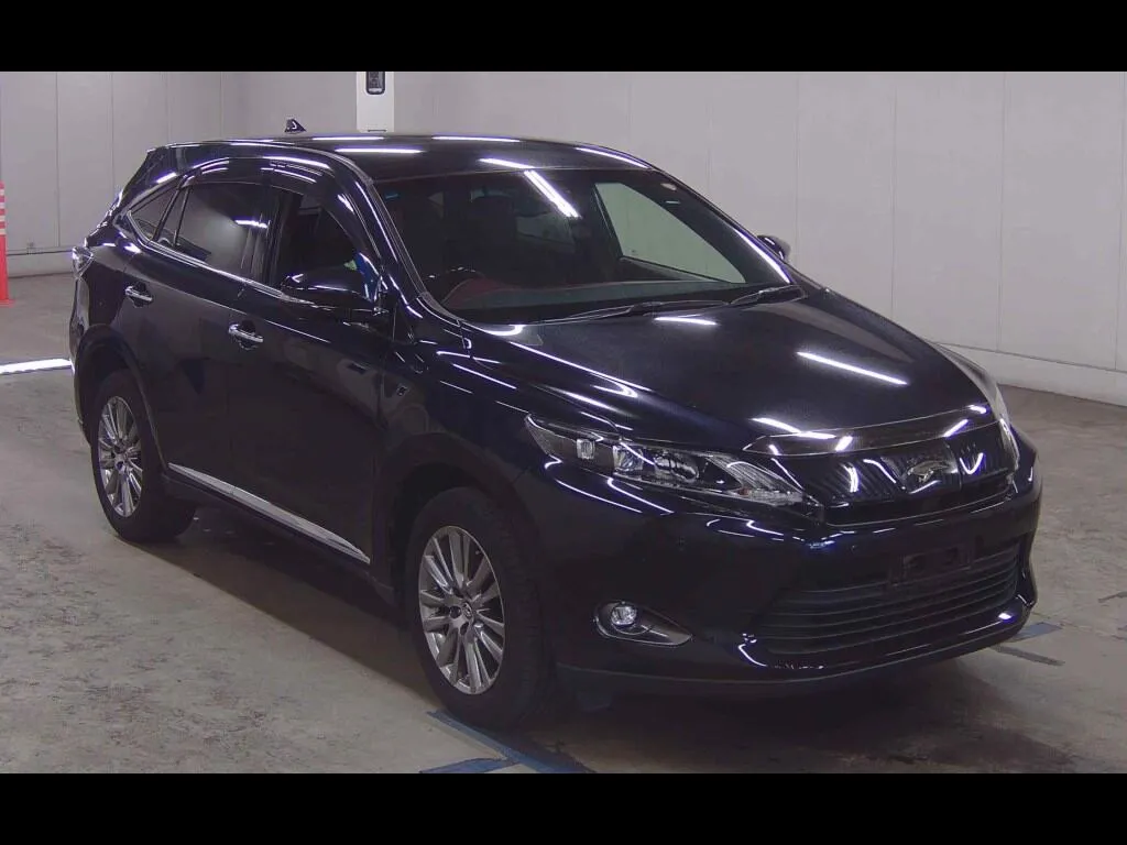 TOYOTA HARRIER PREMIUM