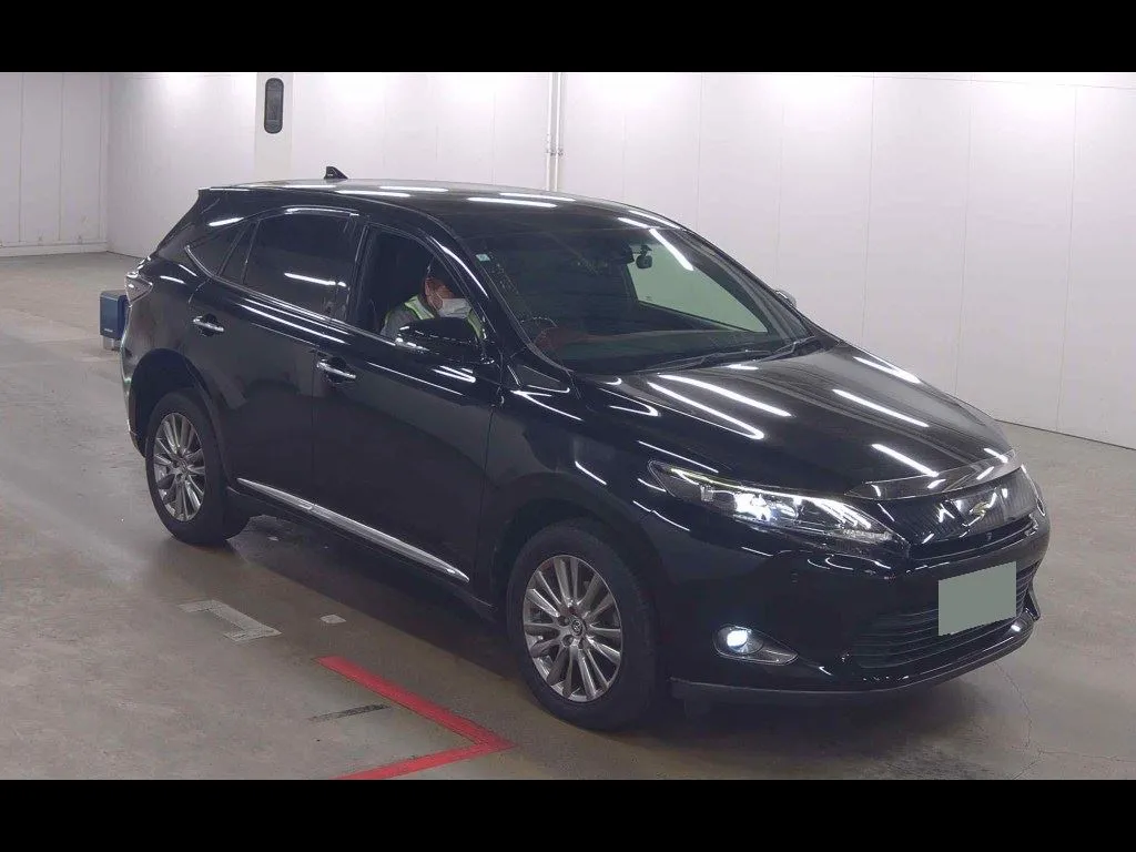 TOYOTA HARRIER PREMIUM ADVANCED PACKAGE