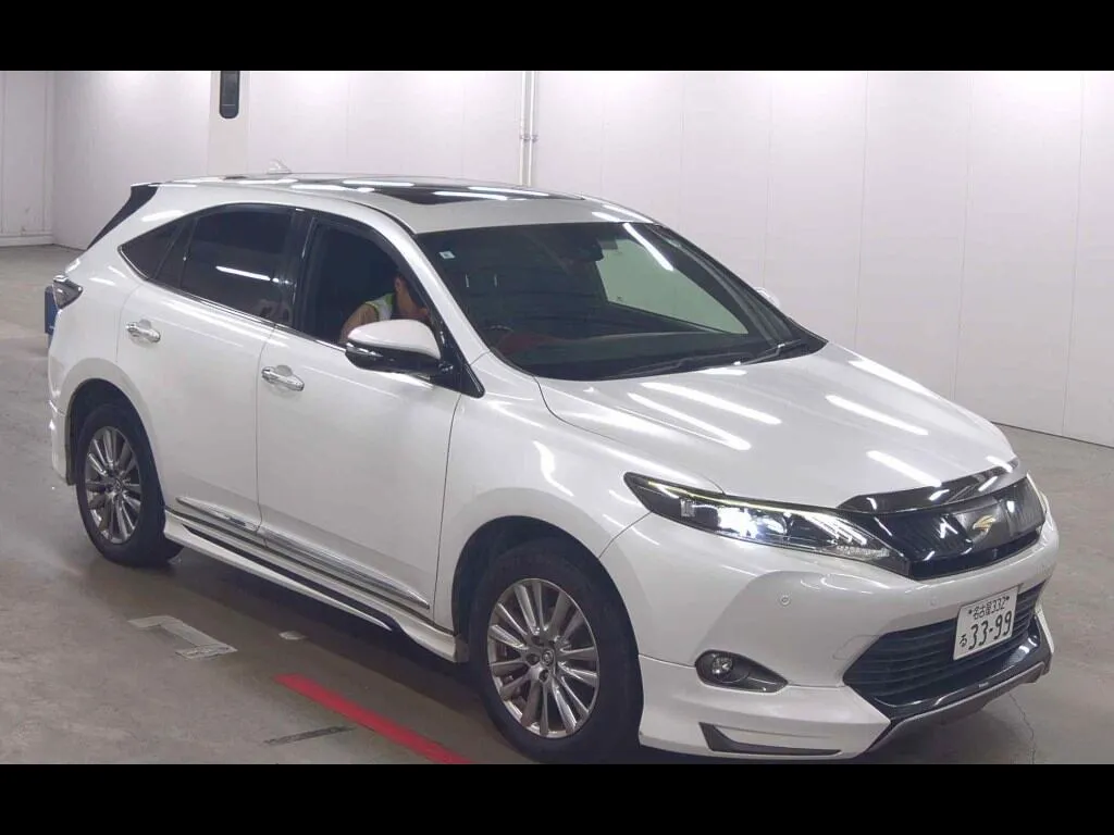 TOYOTA HARRIER PREMIUM