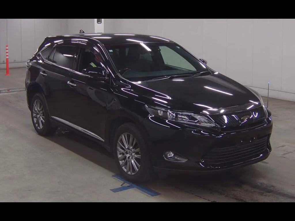 TOYOTA HARRIER PREMIUM