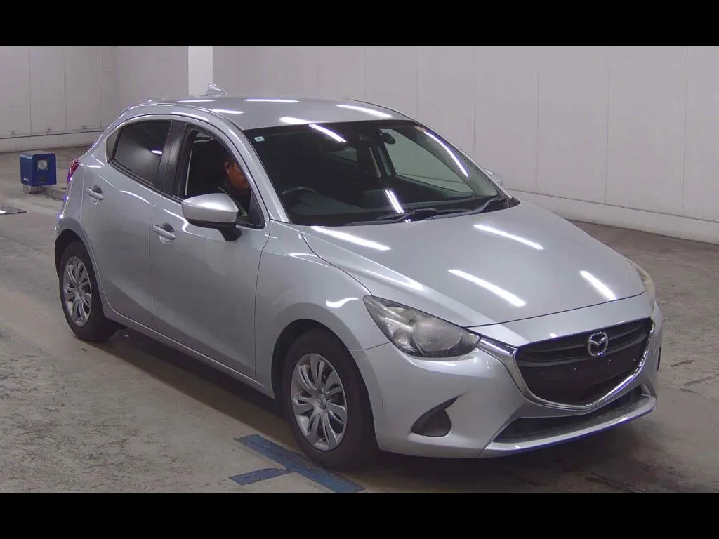 MAZDA DEMIO 5D 13S