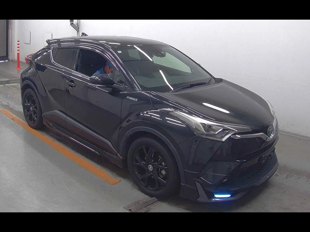 TOYOTA C-HR G MODE NERO