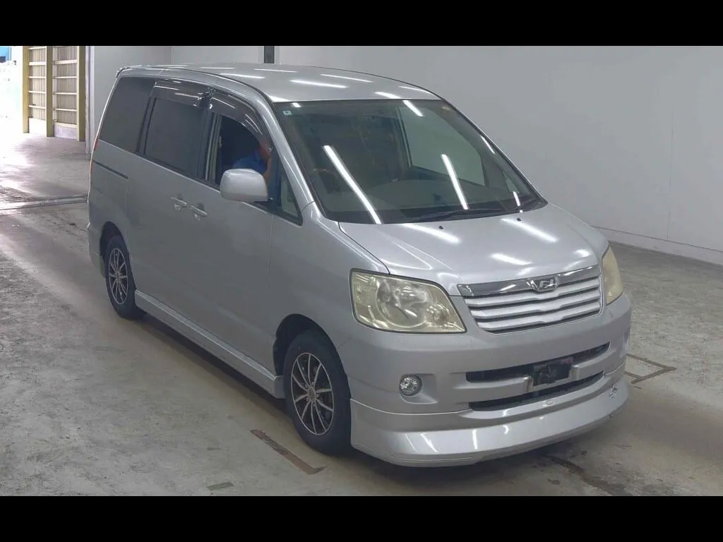 TOYOTA NOAH X G SELECTION