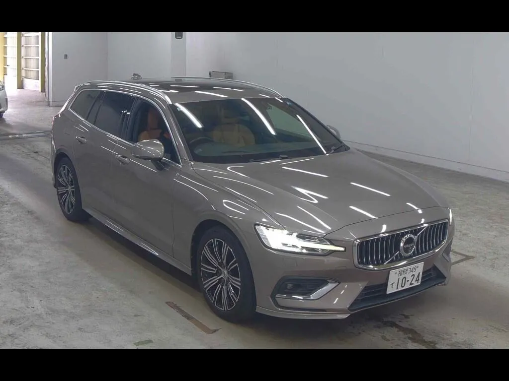 VOLVO V60 T5 INSCRIPTION