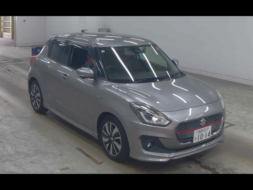 SUZUKI SWIFT 5D HYBRID RS