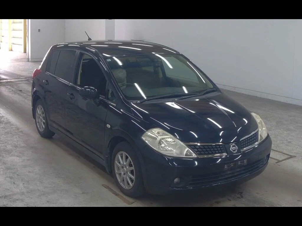 NISSAN TIIDA 15S