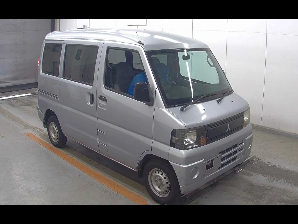 MITSUBISHI MINICAB VAN