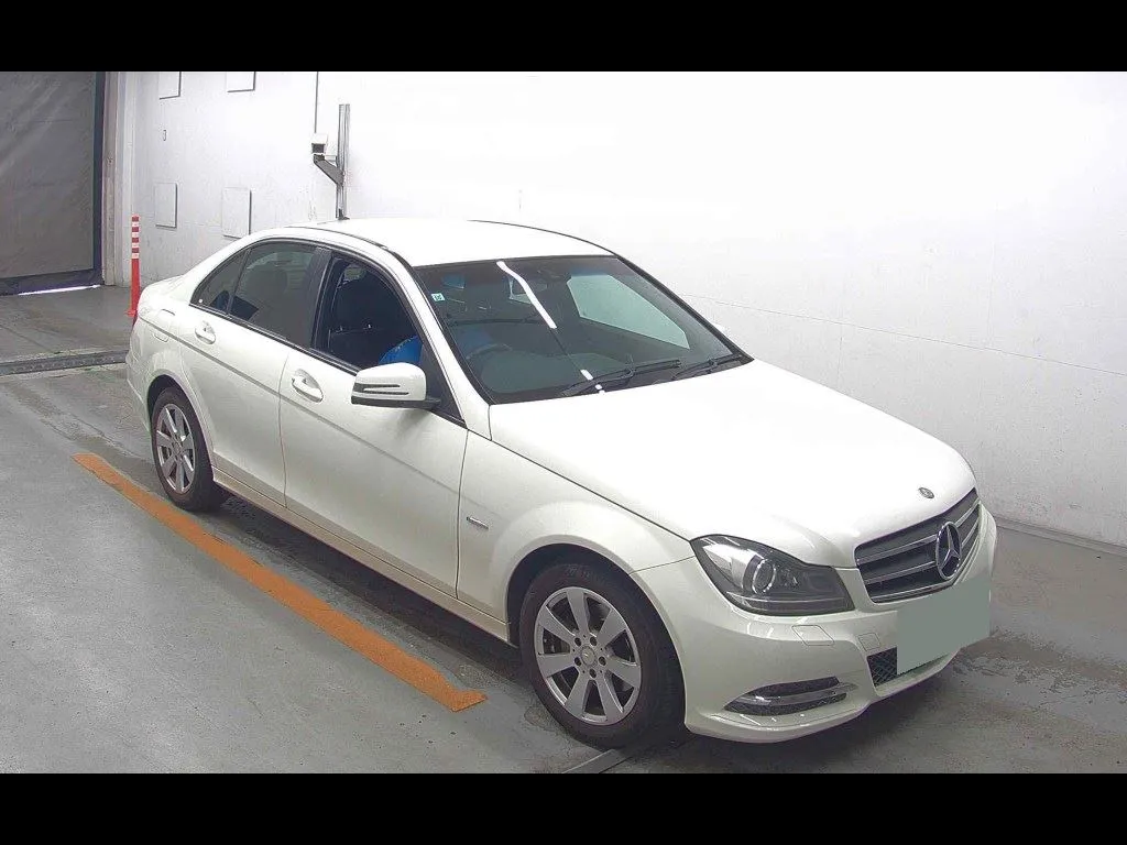 MERCEDES BENZ C-CLASS 4D C200 BLUEEFFICIENCY