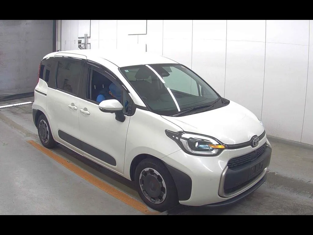 TOYOTA SIENTA HYBRID Z