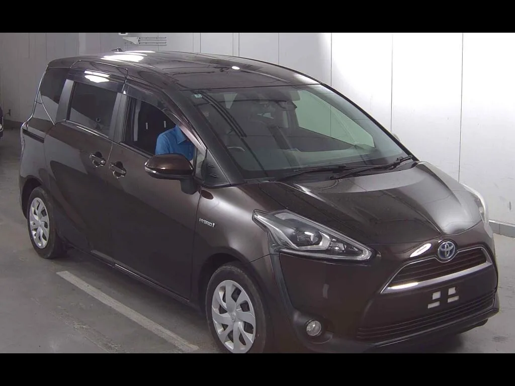TOYOTA SIENTA HYBRID G CUERO