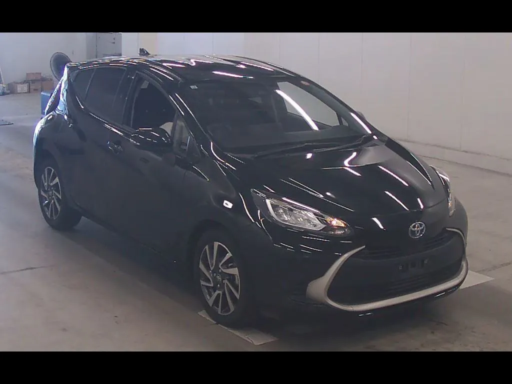 TOYOTA AQUA G