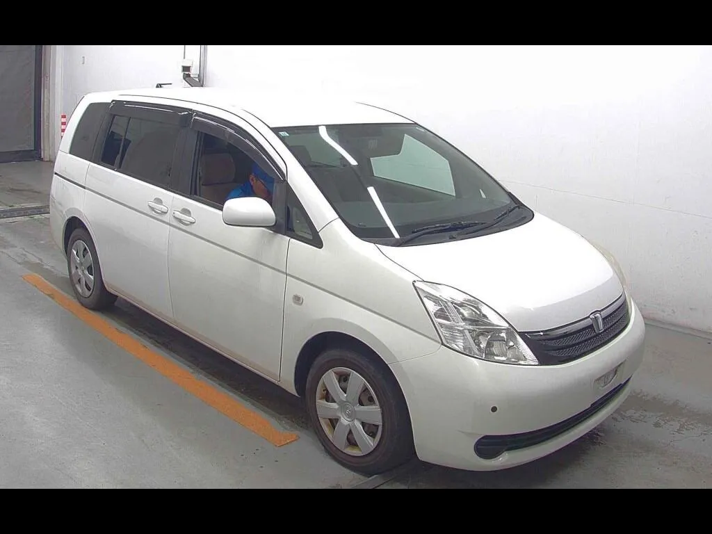 TOYOTA ISIS L