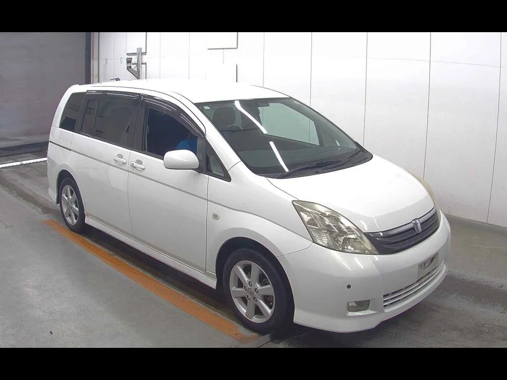 TOYOTA ISIS PLATANA