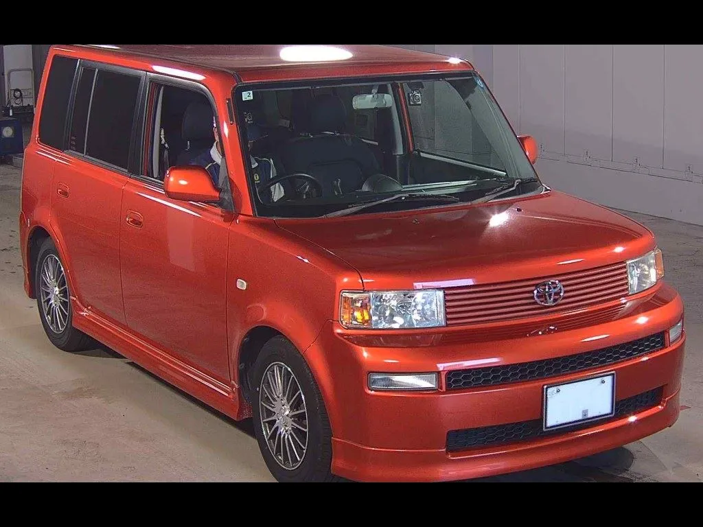 TOYOTA BB 5D Z X VERSION