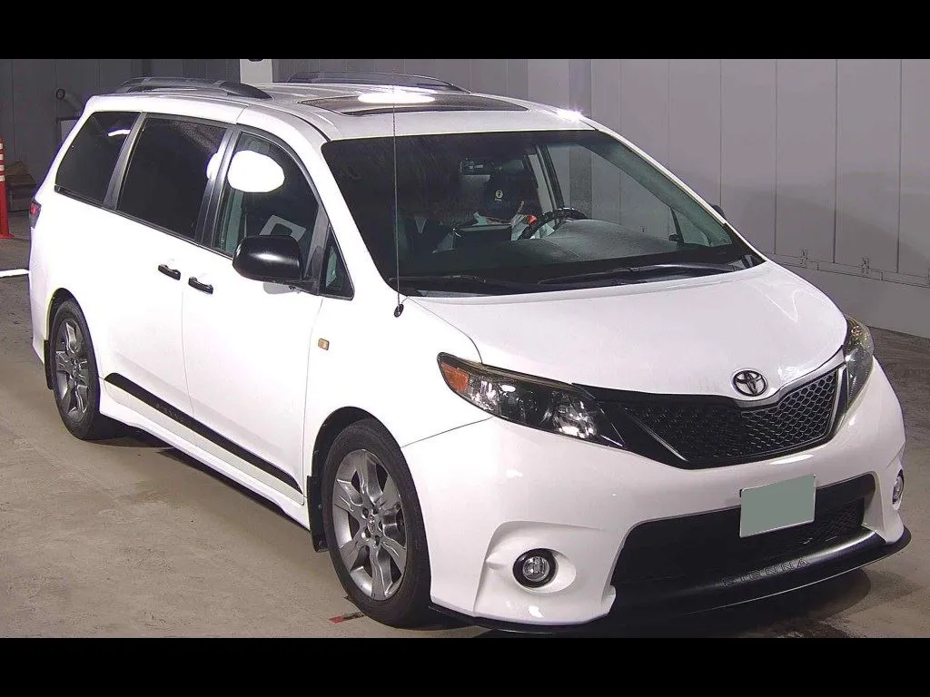 AMERICA TOYOTA SIENNA SE