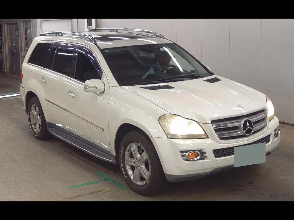 MERCEDES BENZ GL-CLASS 4WD GL550 4MATIC