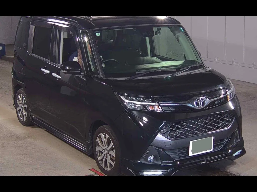 TOYOTA TANK CUSTOM G-T