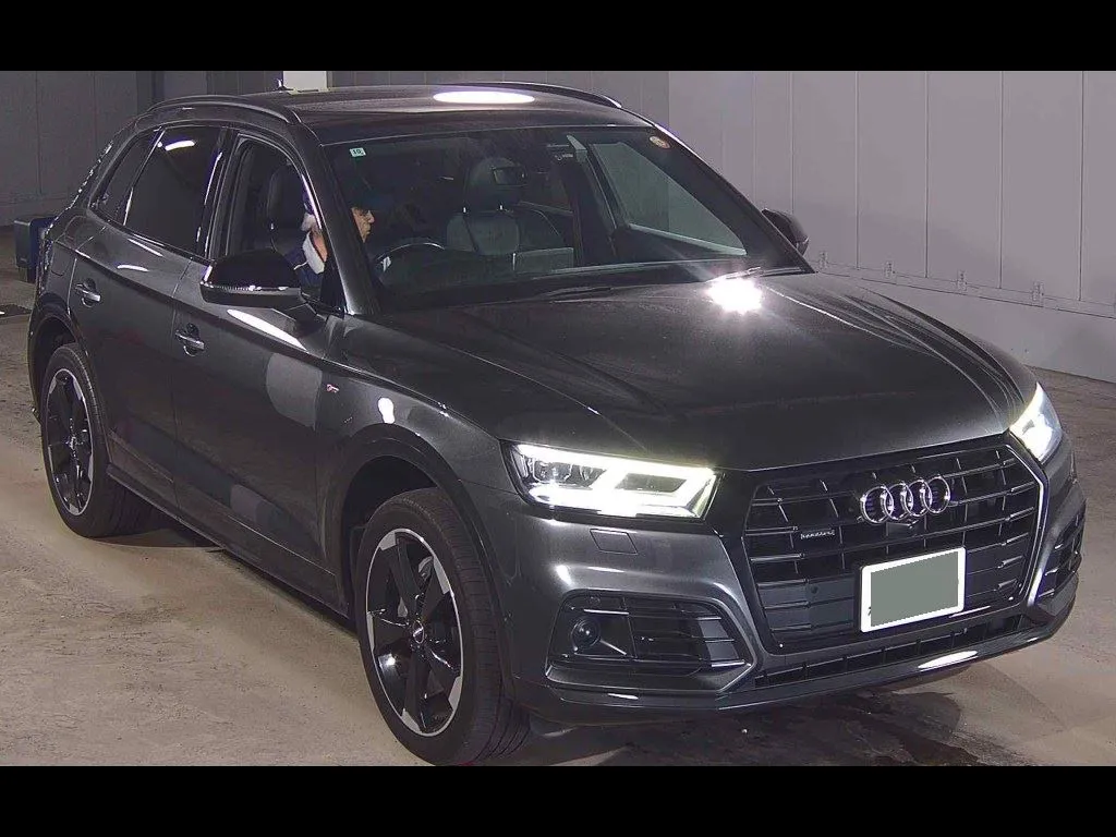 AUDI Q5 4WD S LINE COMPETITION