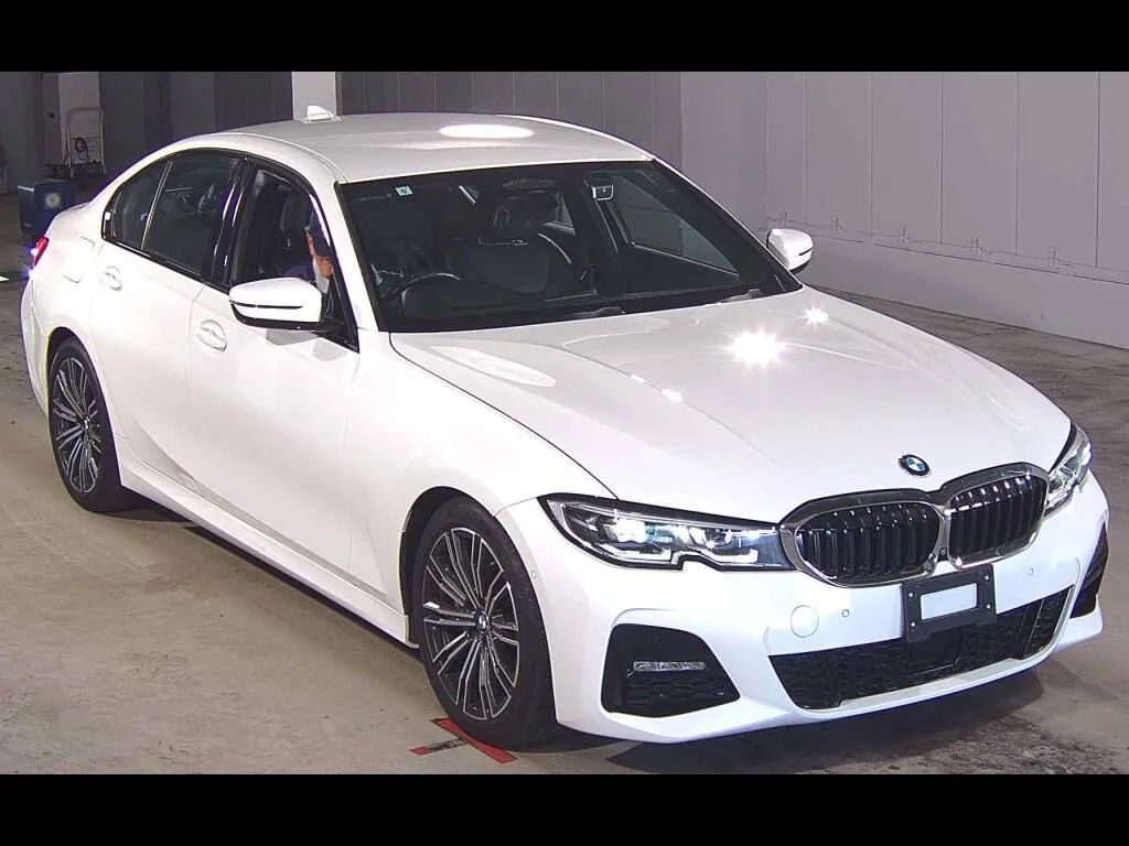 BMW 3 SERIES 4D 330I M SPORT