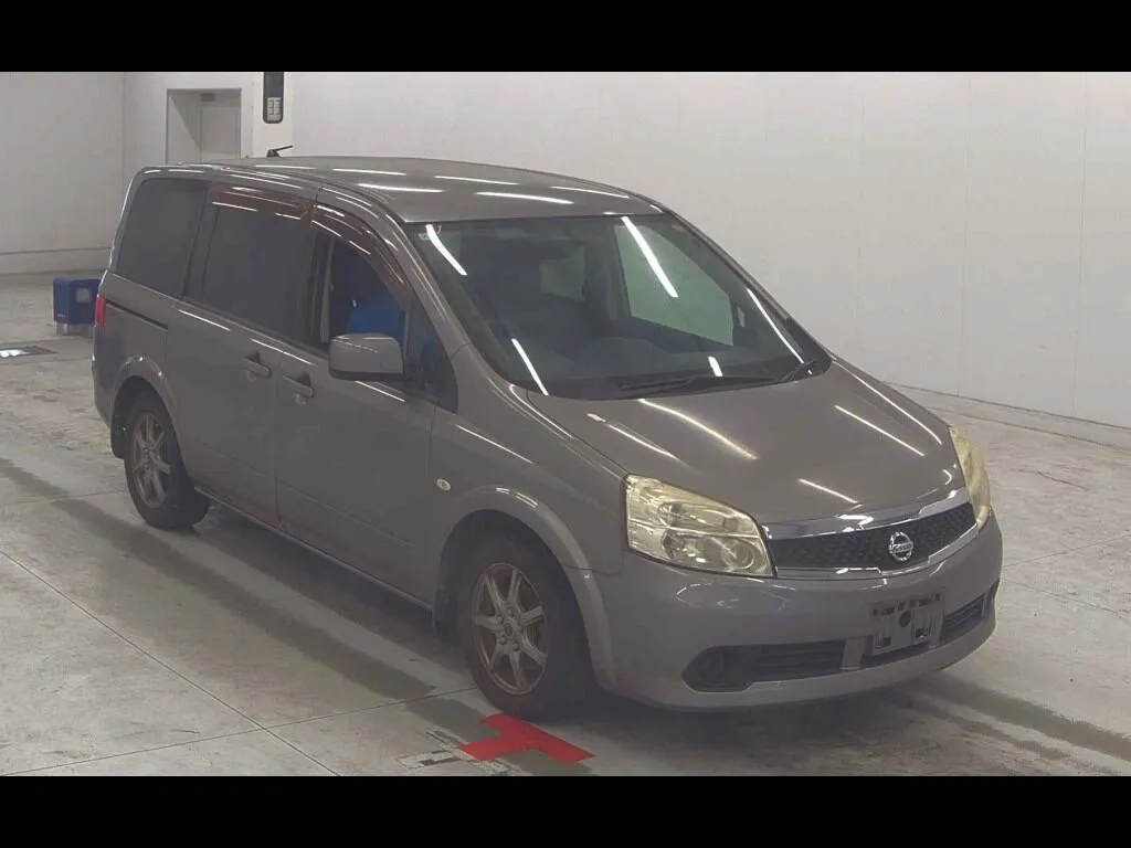 NISSAN LAFESTA JOY X