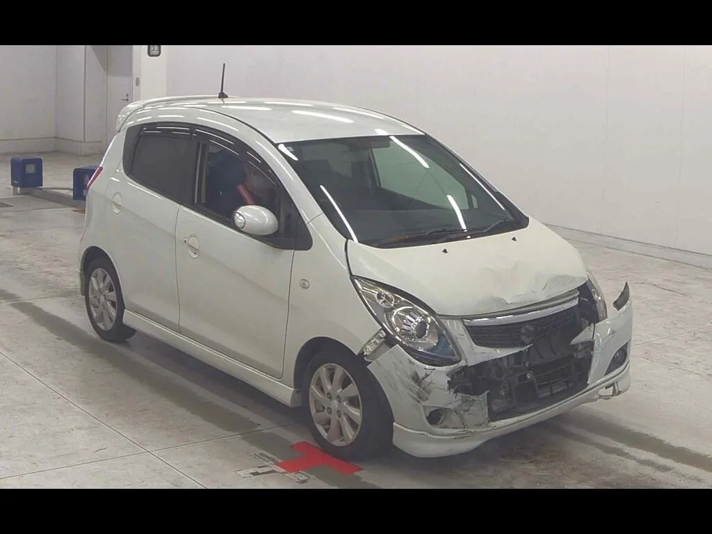 SUZUKI CERVO 5D