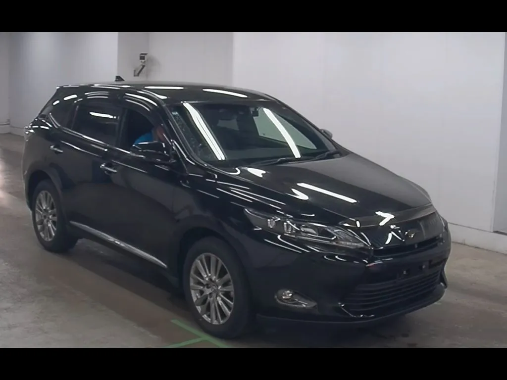TOYOTA HARRIER PREMIUM ADVANCED PACKAGE