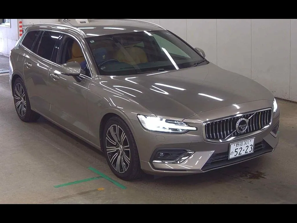 VOLVO V60 T5 INSCRIPTION