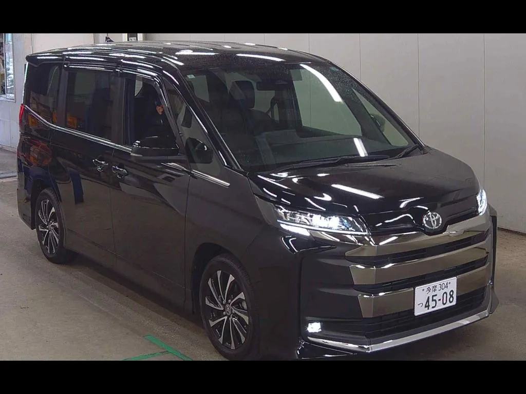 TOYOTA NOAH S-Z
