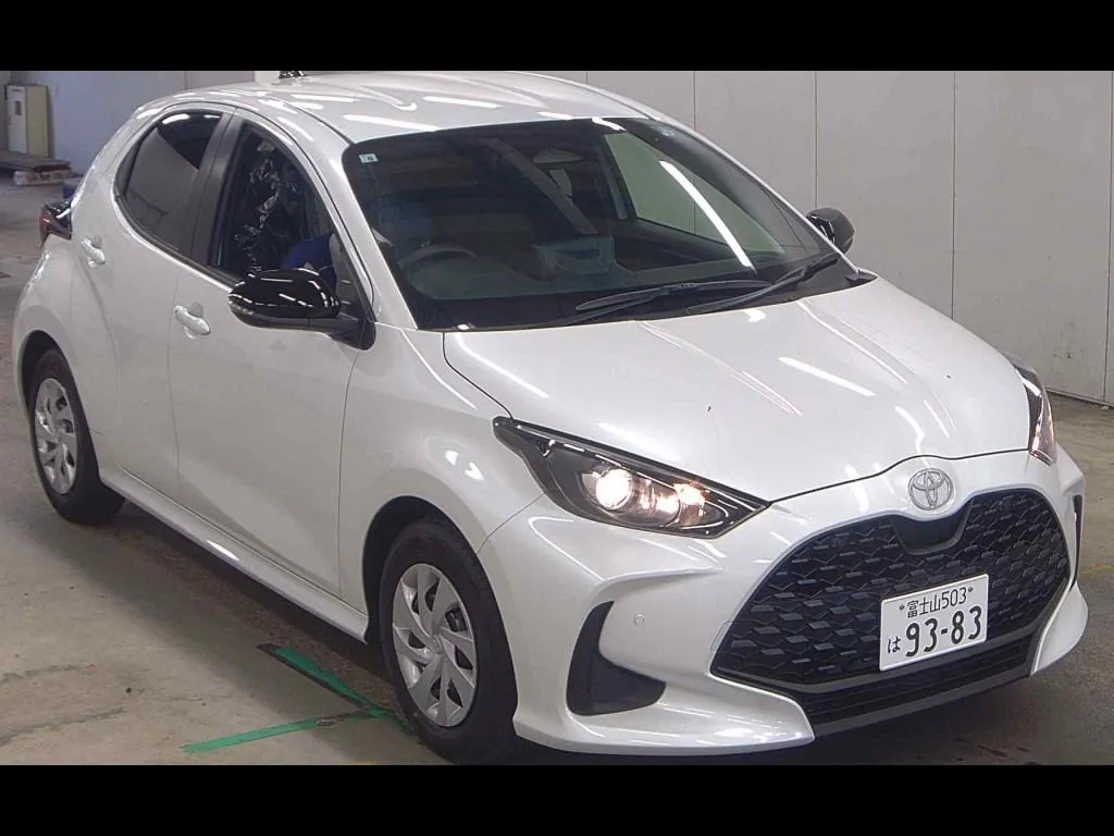 TOYOTA YARIS X