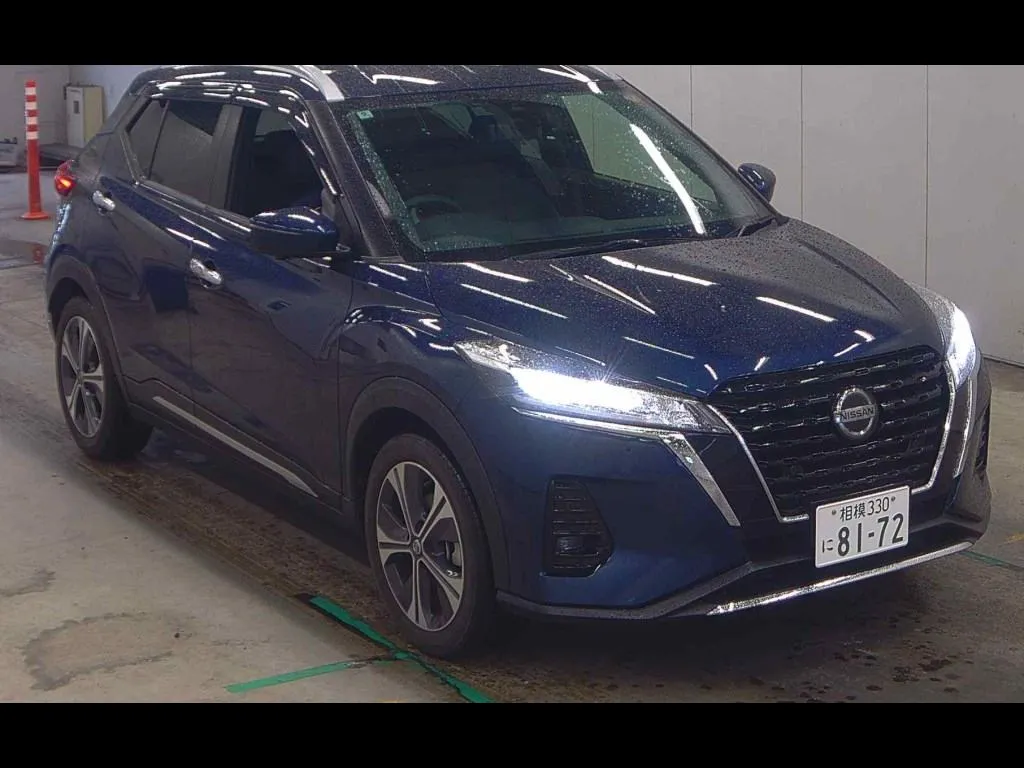 NISSAN KICKS 5D X