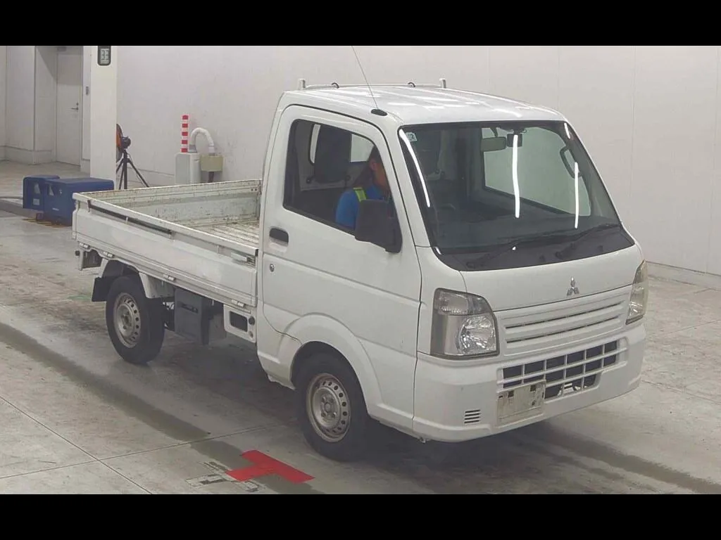 MITSUBISHI MINICAB TRUCK M