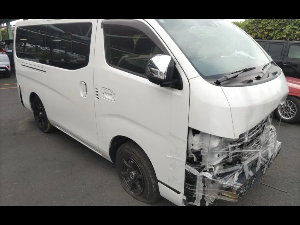 NISSAN CARAVAN VAN 5D 4WD PREMIUM GX