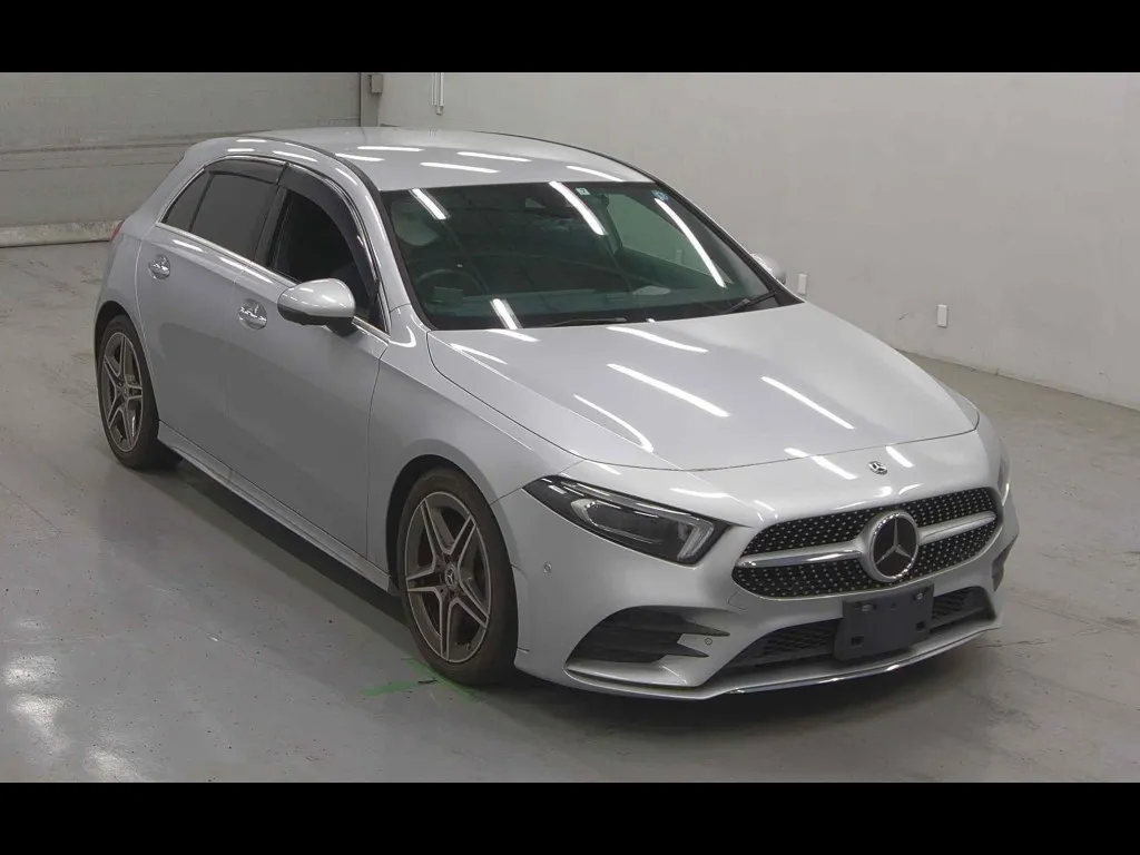 MERCEDES BENZ A-CLASS A200D AMG LINE