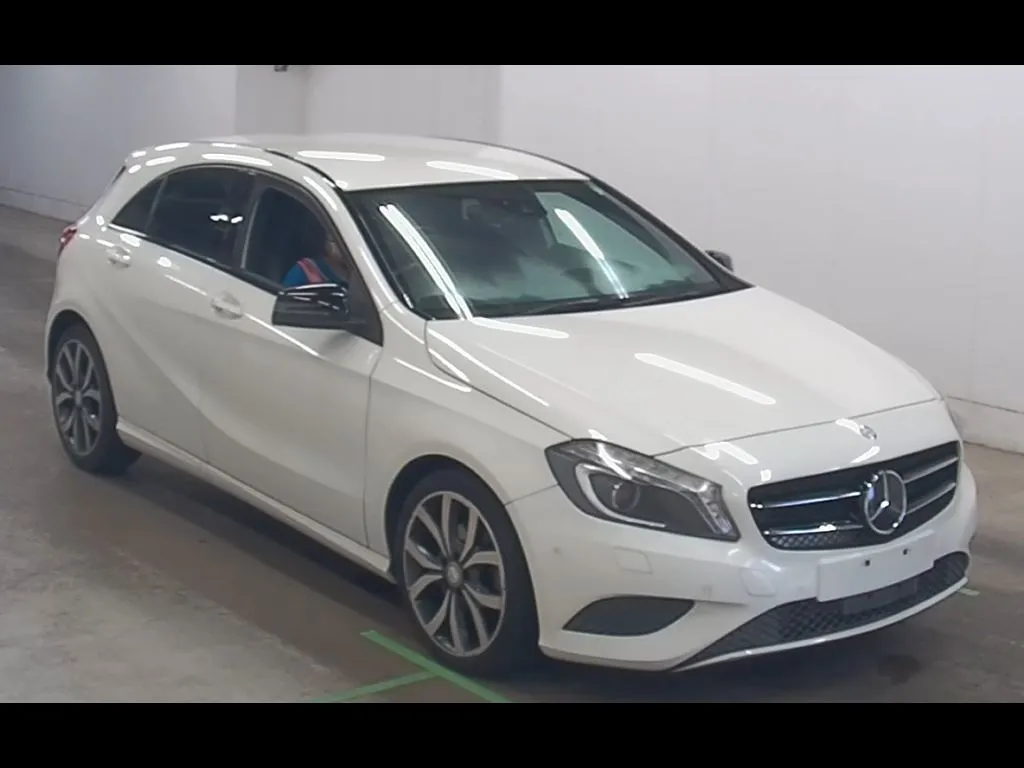 MERCEDES BENZ A-CLASS A180