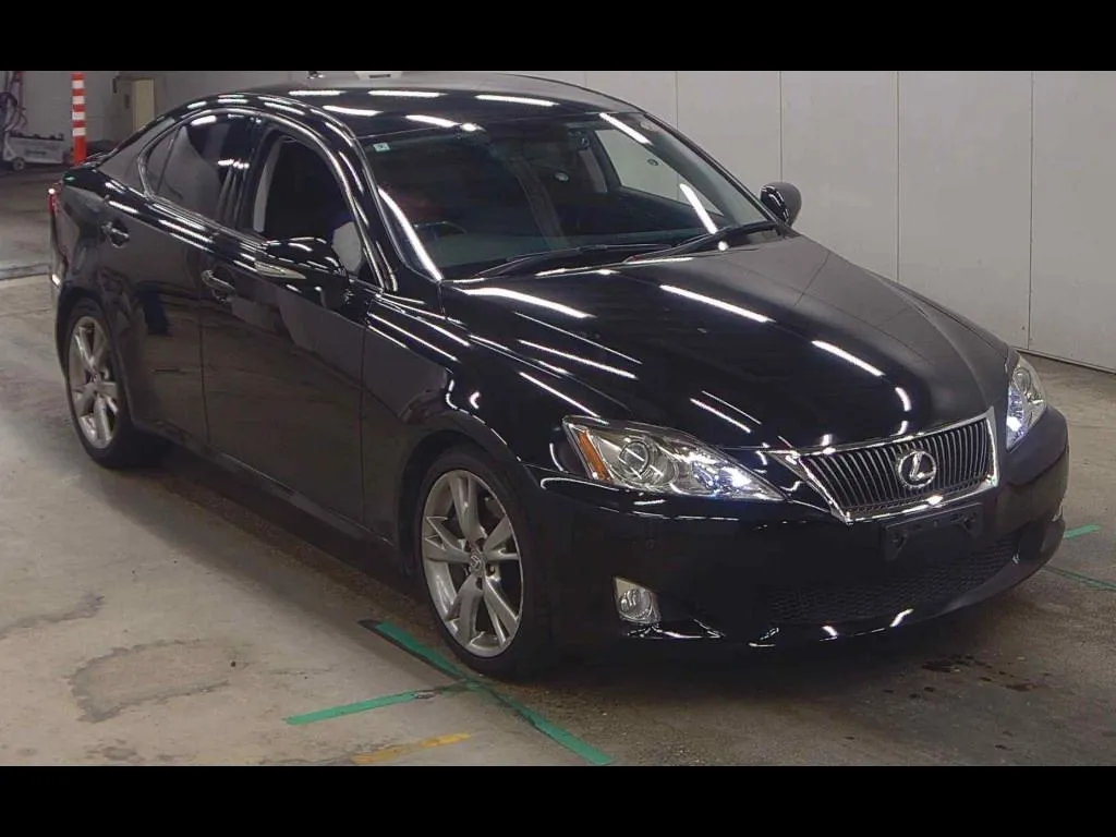 LEXUS IS 4D IS250 VERSION L