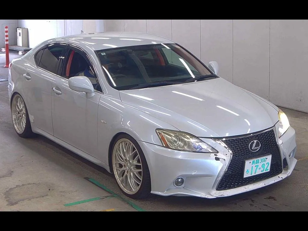 LEXUS IS 4D IS250 VERSION L
