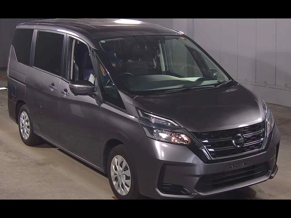 NISSAN SERENA 5D S