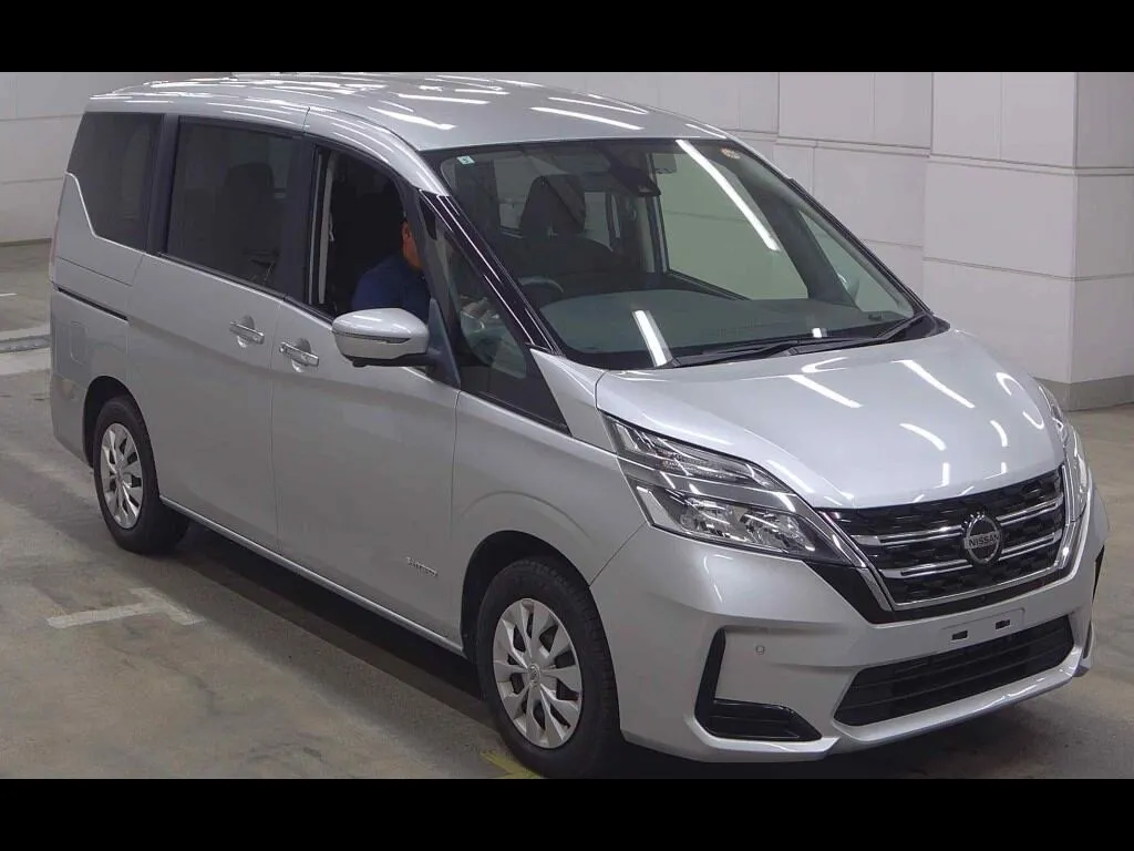 NISSAN SERENA 5D 4WD XV