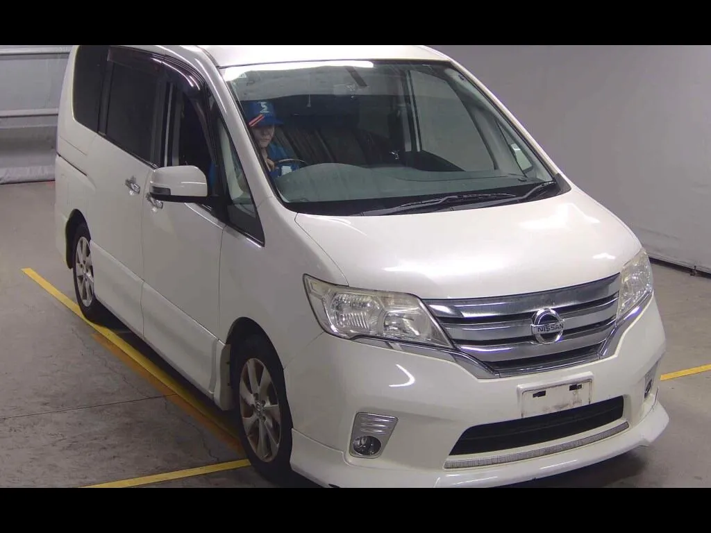 NISSAN SERENA 5D HIGHWAY STAR