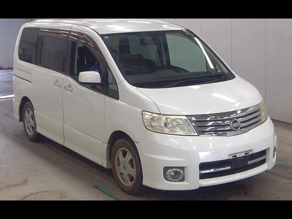 NISSAN SERENA 5D HIGHWAY STAR