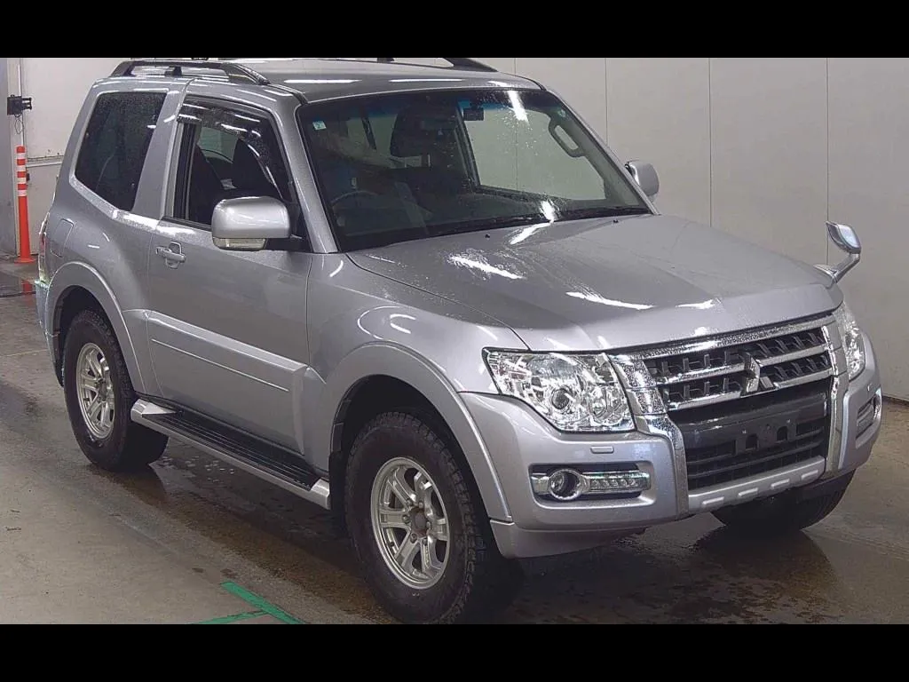 MITSUBISHI PAJERO 3D 4WD SHORT VR-Ⅰ