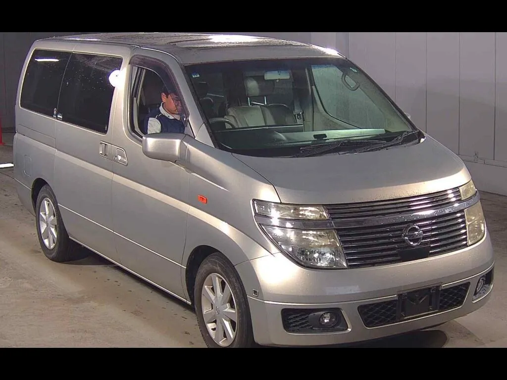 NISSAN ELGRAND 5D XL