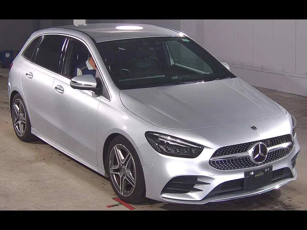 MERCEDES BENZ B-CLASS B180 AMG LINE
