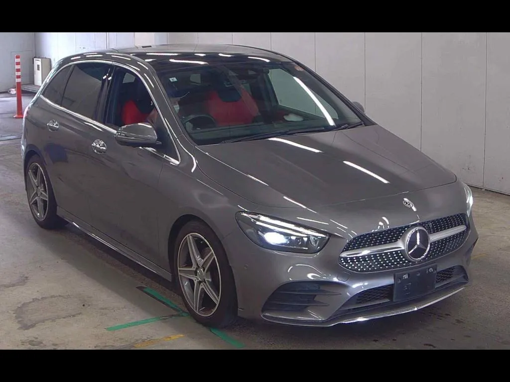 MERCEDES BENZ B-CLASS B180 AMG LINE