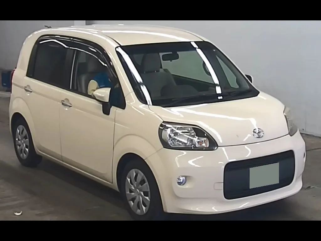 TOYOTA PORTE 4D F