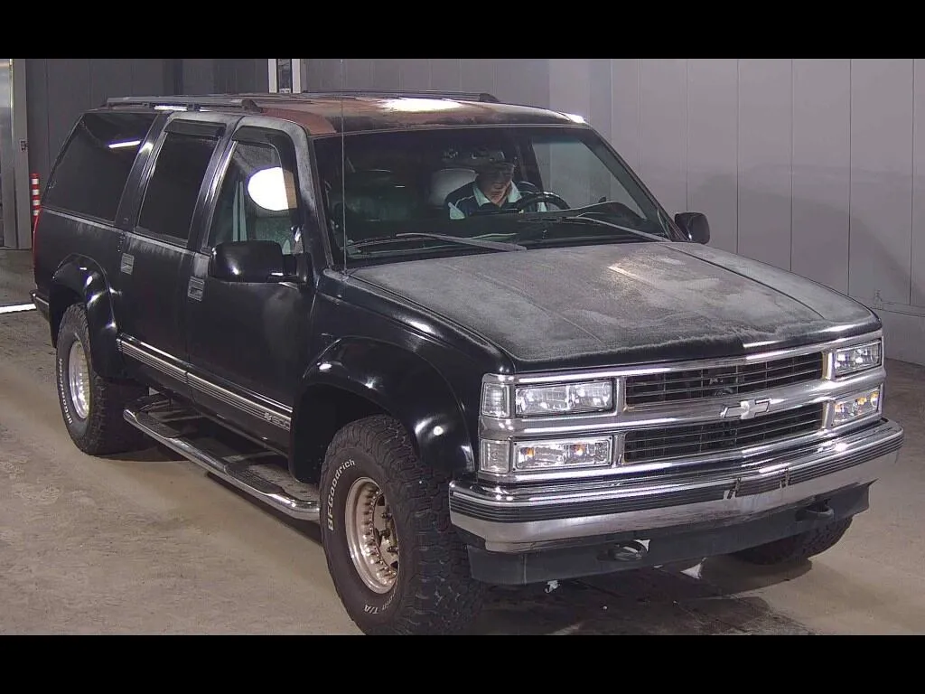 CHEVROLET SUBURBAN 4WD LT