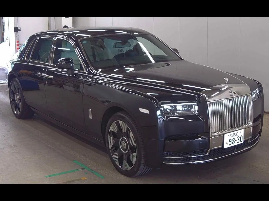 ROLLS-ROYCE PHANTOM