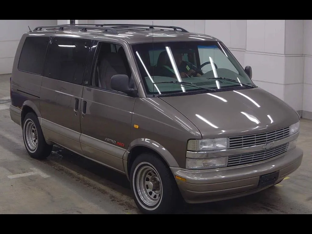 CHEVROLET ASTRO 4WD LS