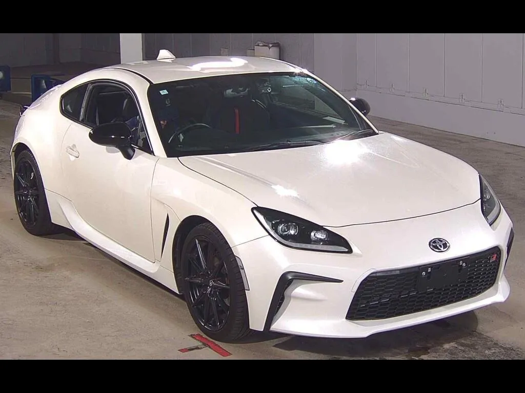 TOYOTA GR86 RZ