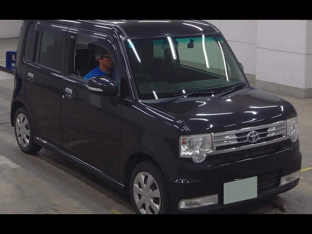 TOYOTA PIXIS SPACE 4WD CUSTOM X